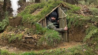 Building complete and warm survival shelter Bushcraft earth hut grass roof fireplace with clay Mp4 3GP & Mp3
