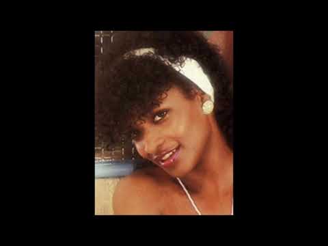 download lagu mp3 mp4 Angel Kelly Movies, download lagu Angel Kelly Movies gratis, unduh video klip Angel Kelly Movies