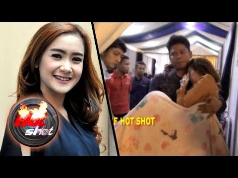 Tumbang, Cita Citata Dilarikan ke Rumah Sakit - Hot Shot