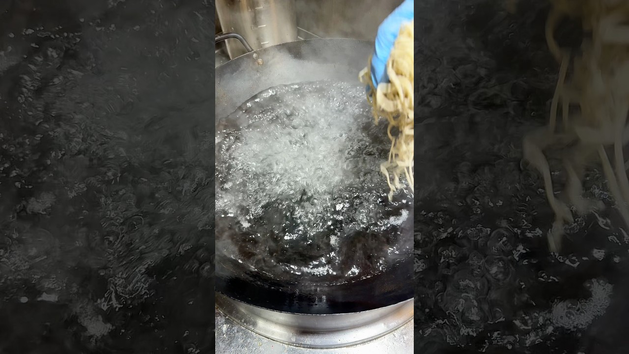 濃厚なのに後味すっきりな一杯がたまらない鶏白湯そば🐓🍜