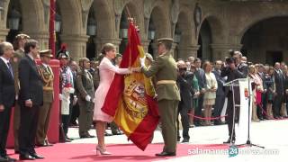 Acto militar en la Plaza Mayor de Salamanca con la reina Letizia