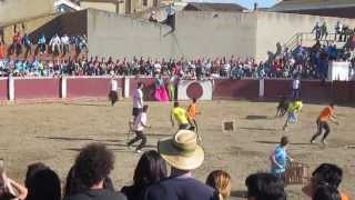 preview picture of video 'Fiestas Villabrágima 2013 - Chivarros Prix'