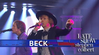 Beck Performs &#39;Wow&#39;