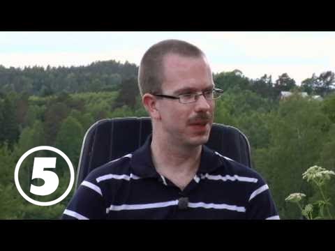 Filip och Fredrik träffar det skönaste fyllot i Årjängsparken | discovery+ Sverige