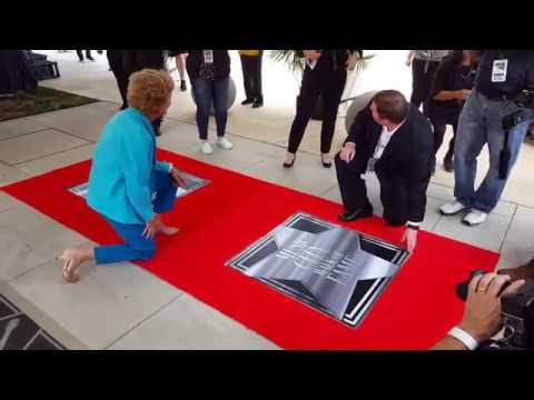 Martha R. Ingram & Amy Grant inducted to Music City Walk of Fame