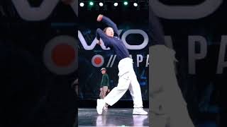 #thedsoraki and his #hiphopdance to #willsmith #shorts