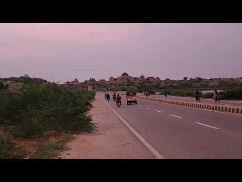 Makli Qabrishtan Thatta | Makli Necropolis l History of Makli Graveyard Asia's Largest Necropolis |
