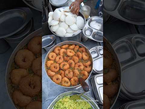 Idli And Chutney Morning Best Breakfast 😍 #shorts #ytshorts #idli #chutney #streetfood