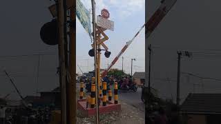 Download lagu suara palang pintu yg aneh#shorts #video #viral #railroadcrossing mp3