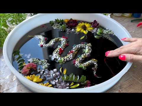 RESIN ART Idea you’ve never seen before! 💫 Epoxy with flowers 😍 DIY