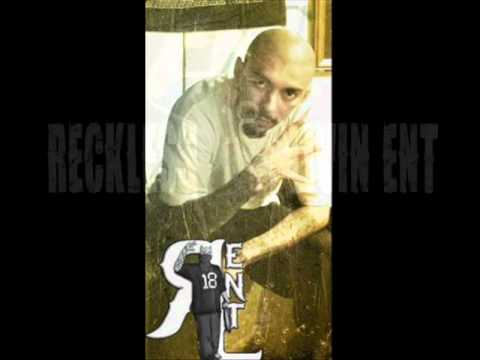 My Life Aint Changin. Mero Vago & Looney Boy