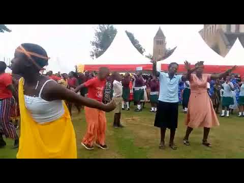 Runyankore Catholic Thanksgiving song (Ndyakusiimanta Iwe Muhangi Wangye) KEY A