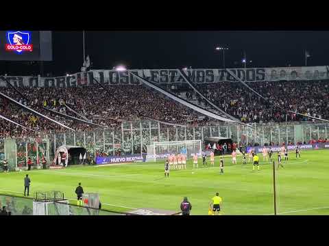 "Hay que alentar hasta la muerte" Barra: Garra Blanca • Club: Colo-Colo