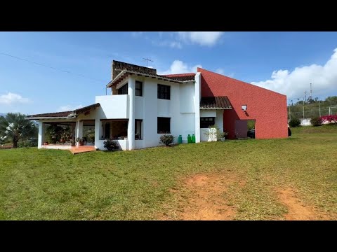 VENTA DE CASA CAMPESTRE EN PARCELACÍON EL BOSQUE EN EL CARMEN DAGUA