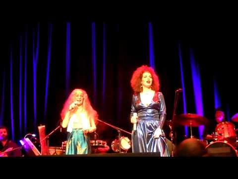 Vanessa da Mata & Maria Bethânia - A força que nunca seca/É o amor