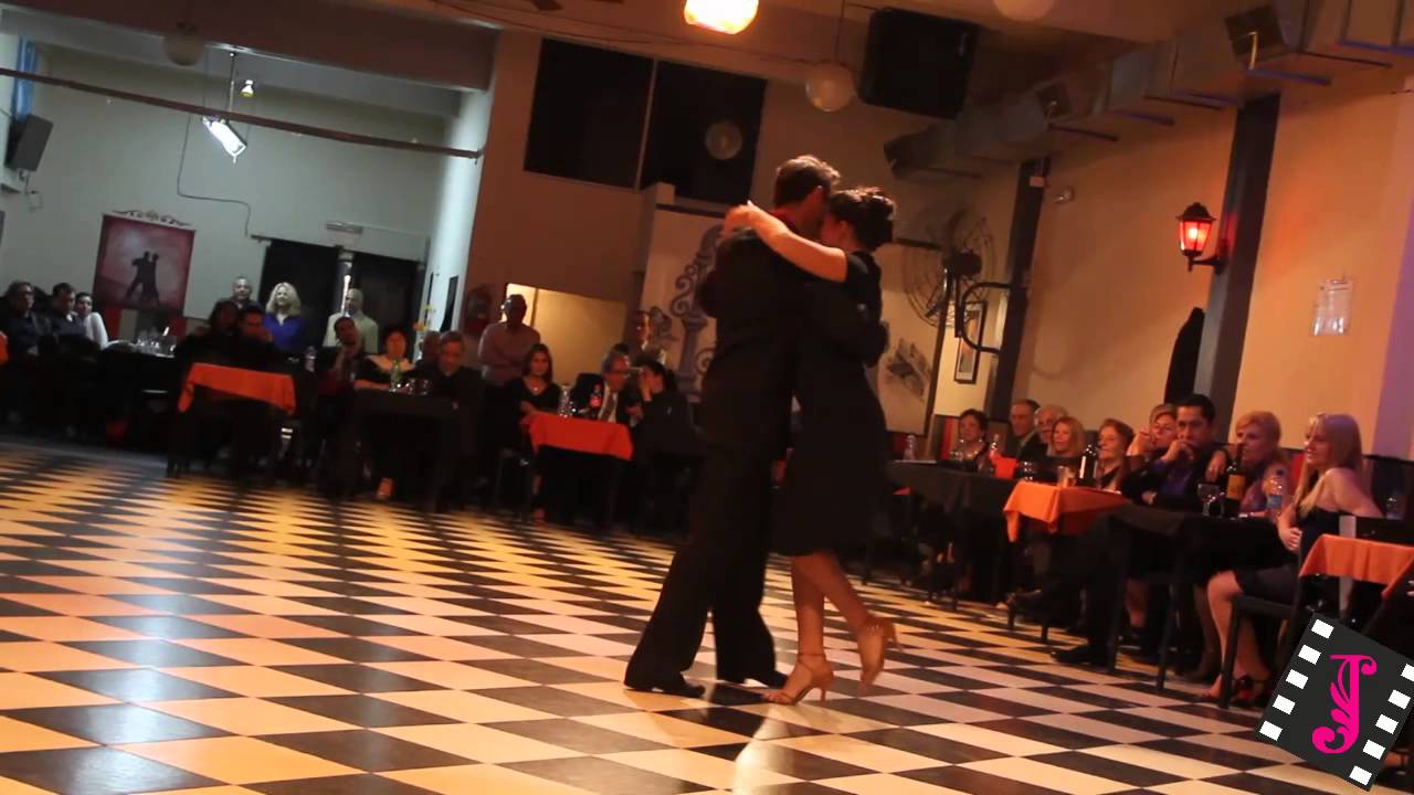Video thumbnail for SAMANTHA DISPARI Y SANTIAGO FINA en el Sin Rumbo (Milonga)