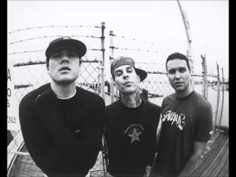 Blink 182 - Adams song vs Kelly Clarkson - Stronger MASHUP