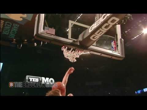 Mason Plumlee Posterizes Luke Babbitt