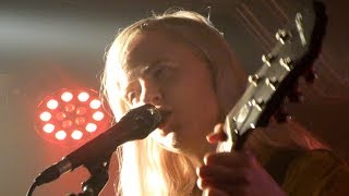 Amber Arcades - Simple song / Right now - Live Paris 2018