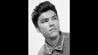 Jamie Isaac - Eyes Closed