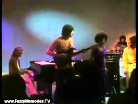 Rotary Connection, perform The Weight