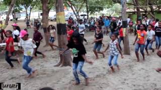 Download lagu Wow Anak Kecil Pintar Goyang ASTER | Hip-hop Papua | Turun Naik Oles Trus & Om Telolet om mp3