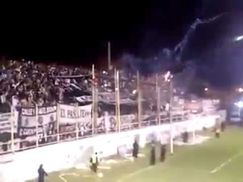 "La Barra del Oeste!!!" Barra: La Barra del Oeste &bull; Club: Central Córdoba