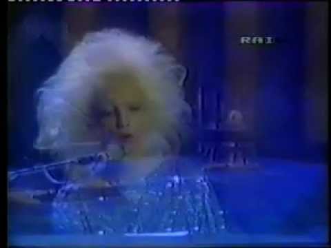 Patty Pravo  PAZZA IDEA  Buonasera Raffaella 1985