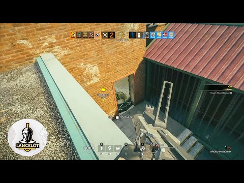 How Powerful are Ash's Breaching Round ?  || 400 IQ Trick - Rainbow Six Siege