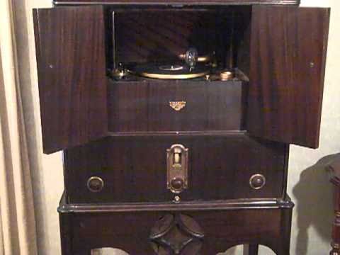 AL JOLSON ISHAM JONES - MR. RADIO MAN - ROARING 20'S VICTROLA RADIOLA.MP4