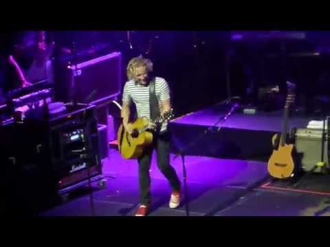 Kasalla feat. Brings-Dausend Levve live@Palladium 04.11.2015