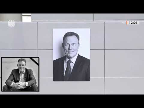 Trauerfeier im Gedenken an den verstorbenen Vizepräsidenten Thomas Oppermann (1 von 2) ( Bundestag )