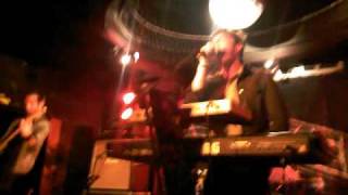 The Dykeenies - Clean Up Your Eyes