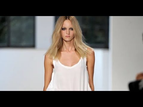 N21 by ALESSANDRO DELL'ACQUA WOMEN'S SPRING SUMMER 2011 | #fashionshow
