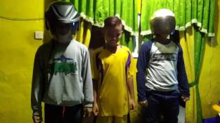 Download lagu Gokil abis lahkk.(orang gila mah bebas) mp3