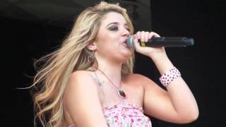 Growing Her Wings - Lauren Alaina - Strawberry Festival
