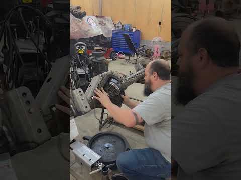 He has been working hard on the #JK build. #onetonswap #yukongear #grizzlylocker #barnes4wd #jeep