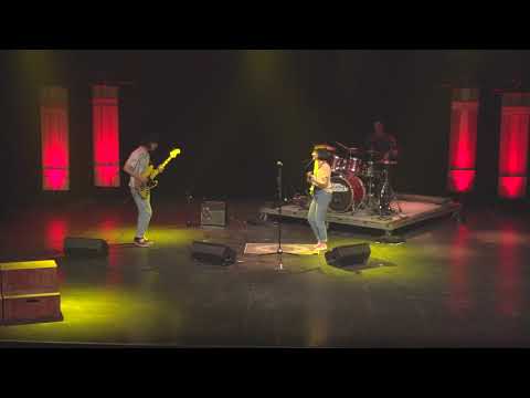 39e édition de Cégeps en spectacle - Véronica H, Anthony A-O et Julien P - Cégep de Victoriaville