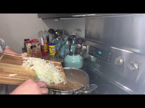 Chili beans in a BREAD BOWL | Cooking with April