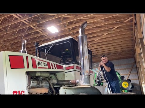 Big Bud 400/20. Out of his 6 Big Buds this is his favorite tractor.