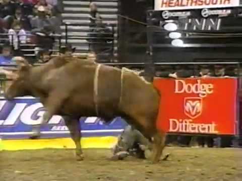 Owen Washburn vs Little Yellow Jacket - 00 PBR Portland.