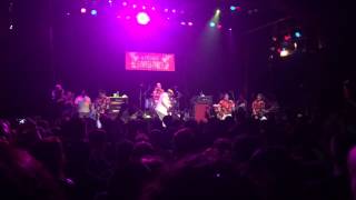 Me First and the Gimme Gimmes - Different Drum