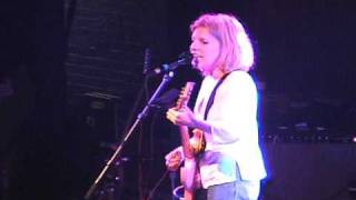 Tanya Donelly Live &quot;Slow Dog&quot; 4/13/02