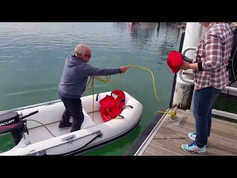 Ep005 Blame it all on Ron - Catamaran Build Life On The Hulls.