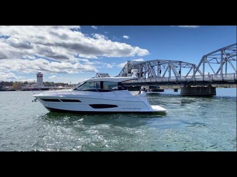 2021 Regal 38 Grande Coupe 360 Spin with Joystick before Docking