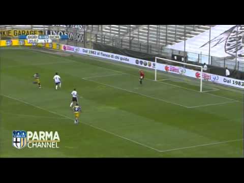 Tino Asprilla, spettacolo al Centenario: gol e (quasi) capriola come ai vecchi tempi