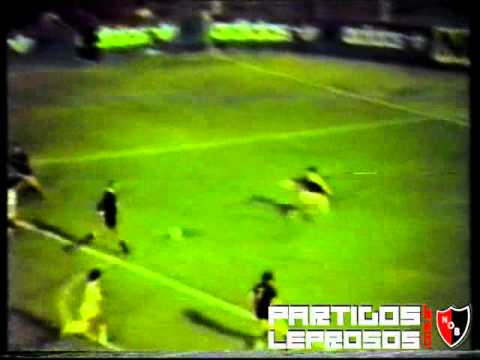 1987-88 - Campeonato Argentino - Fecha 20 - Deportivo Español 1 - 2 Newell's (Goles NOB)
