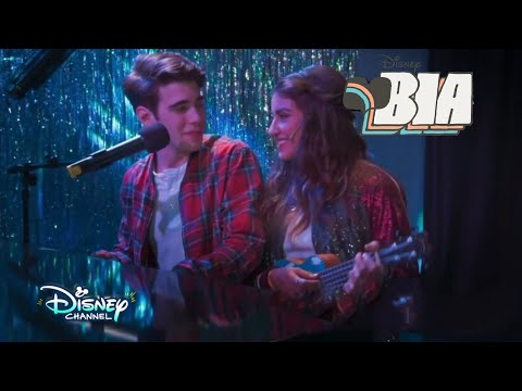 BIA 2 - Manuel et Bia chantent "Primer Amor"