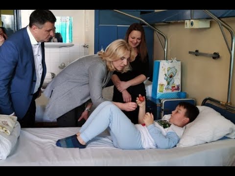Predsjednica RS Željka Cvijanović obišla Dječiju kliniku u UKC RS – 28.4.2019.
