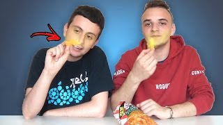 FOMOS PROVAR COMIDAS DE OUTROS PAÍSES!